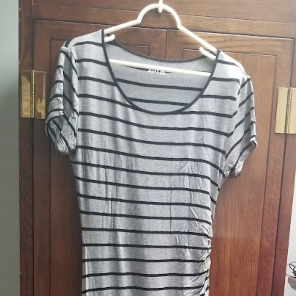 Apt 9 |Short Sleeve Dress | Grey Scoop Neck | Black Stripes | Long length | Sz L